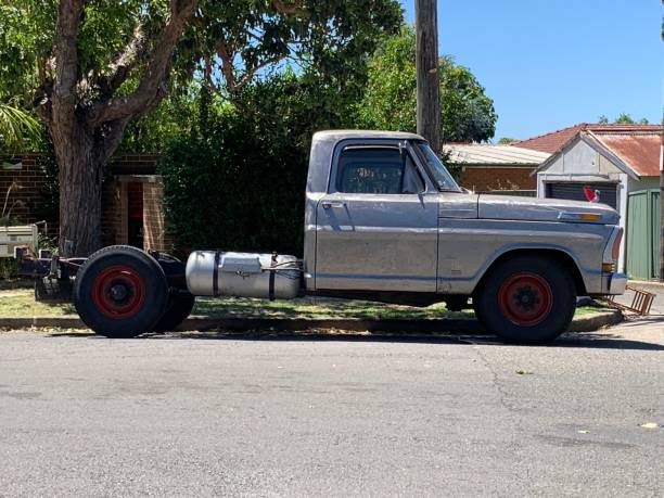 istock Vintage Truck 1071337816