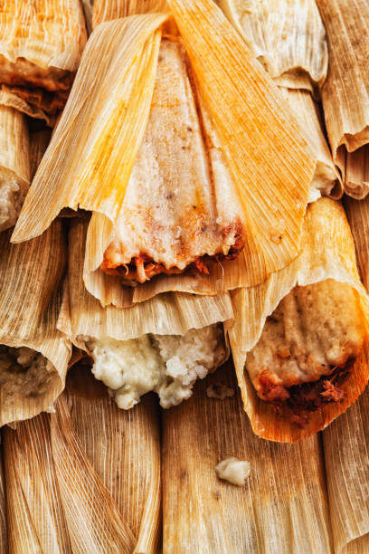 tamales - husk tomato ストックフォトと画像