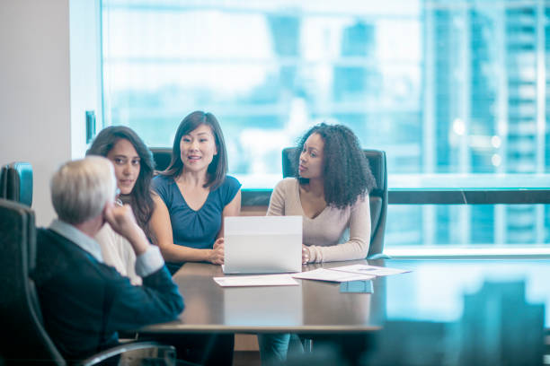 istock Meeting in the afternoon 1071498866