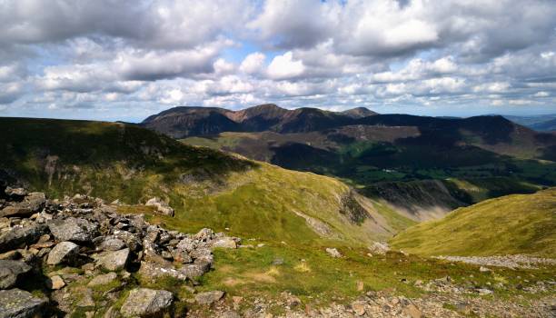 istock The ridgeline of High Crags and Scope End 1071739994
