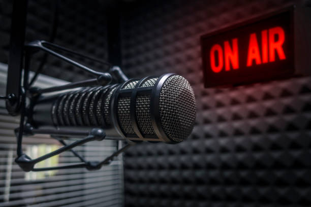 Professional microphone Professional microphone in radio studio broadcasting stock pictures, royalty-free photos & images