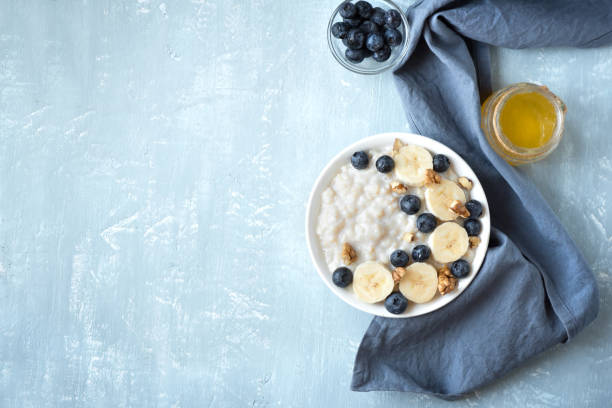 istock Oatmeal porridge 1071782470