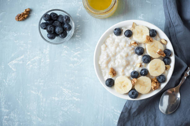 istock Oatmeal porridge 1071782474