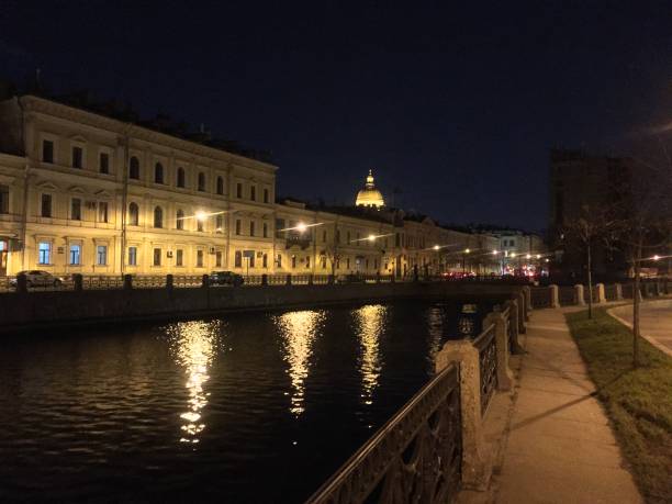 istock City,Night,Facade,Light,Water 1071823684