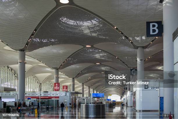 Neue Istanbul Flughafenterminal Dritte Flughafen Istanbul Innenansicht Stockfoto und mehr Bilder von Flughafen