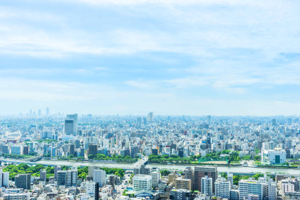 vista aérea del horizonte urbano de la ciudad en el distrito de koto, japón - tokyo prefecture skyline japan panoramic fotografías e imágenes de stock