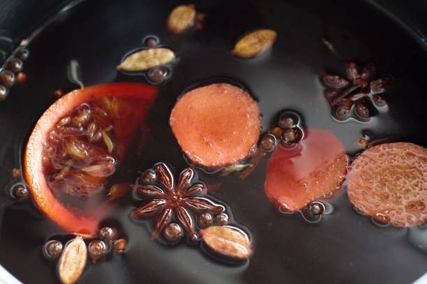 mulled wine making