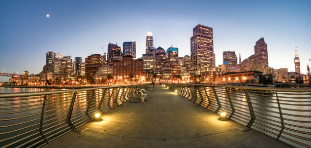 istock Cityscape of San Francisco 1072047390