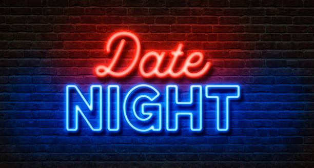 segno al neon su un muro di mattoni - date night - date night foto e immagini stock
