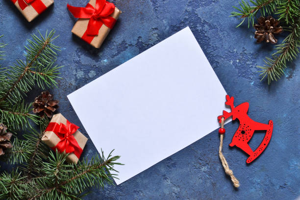 carta ao pai natal. cartão de natal com enfeites com espaço para texto. - christmas parchment holiday frost - fotografias e filmes do acervo