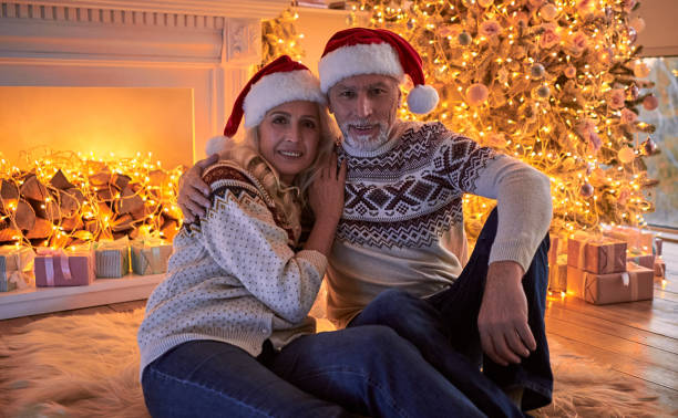 istock Senior couple on Christmas 1072120804