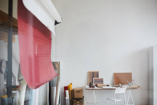 istock Workplace of artist 1072131132