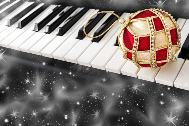 istock Chistmas Concert Background 1072133474