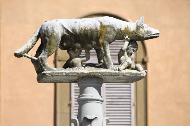 istock Sienese wolf in Siena 1072136042