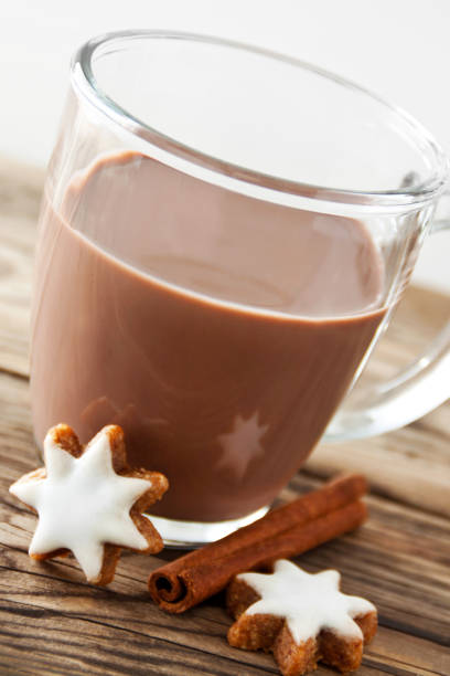 istock Hot chocolate and cookies 1072138548