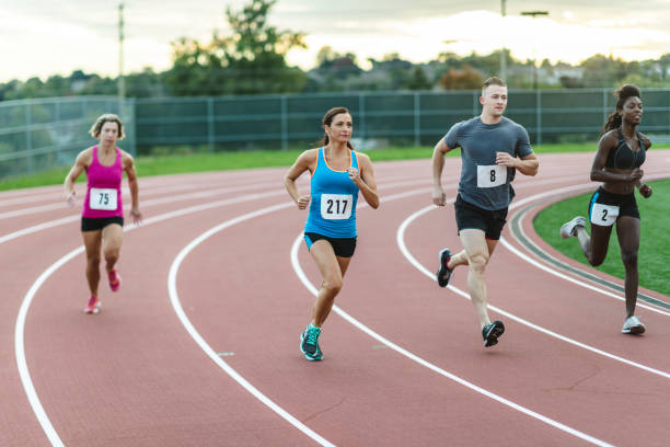 Laps Jogging 340+ Run Laps Stock Photos, Pictures & Royalty-Free Images - iStock