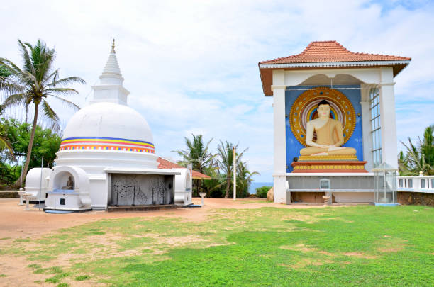 Beautiful landscape the Buddha temple in Sri Lanka Unavatuna Asia Beautiful landscape the Buddha temple in Sri Lanka Unavatuna Asia 30132 stock pictures, royalty-free photos & images