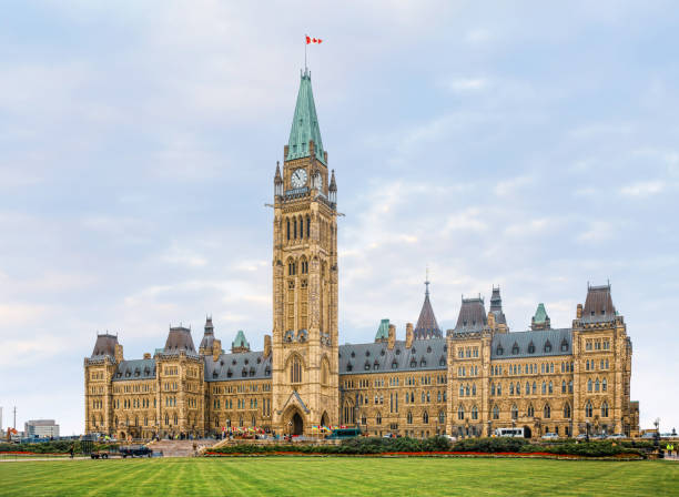 edificio del parlamento de canadá - parliament building fotografías e imágenes de stock