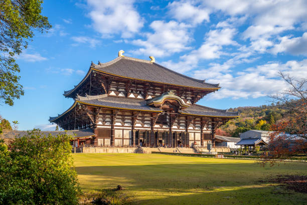 Great Buddha Hall of todaiji in nara, japan the headquarters of the Nanzen-ji branch of Rinzai Zen.  Emperor Kameyama established it in 1291 on the site of his previous detached palace. nsra stock pictures, royalty-free photos & images