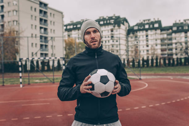 istock Street soccer player 1072551384