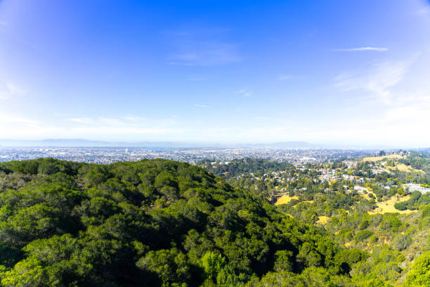 istock panoramic view of the Oakland and San Francisco 1072564180