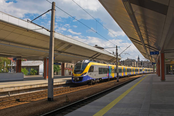 stazione di cracovia glowny - lesser poland foto e immagini stock