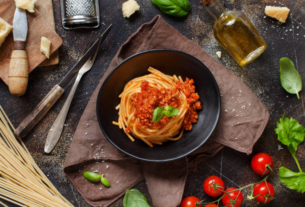 istock Spaghetti pasta with bolognese sauce 1072617758