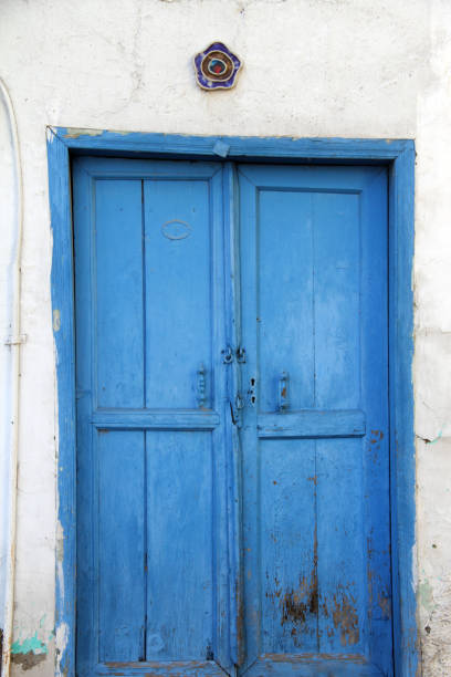 istock old wooden door 1072635168