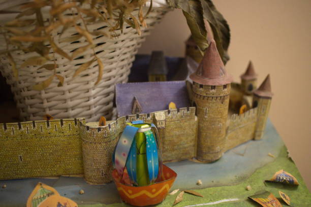 istock children's art paper fortress 1072656322