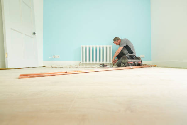 istock male plumber with copy space 1072790644