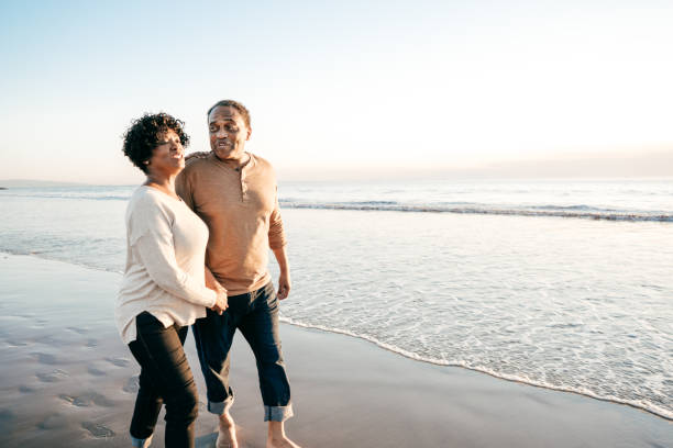 istock Lofe and dating after 55 1072792882