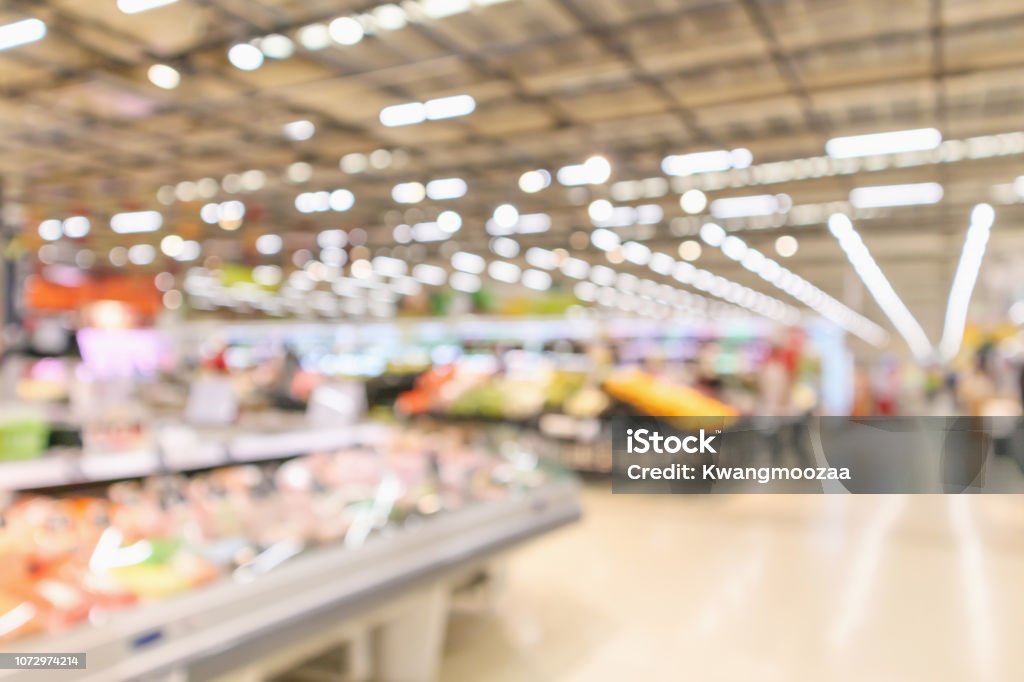 식료품 류 제품 슈퍼마켓 인테리어 bokeh 빛 defocused 배경 흐리게 - 로열티 프리 슈퍼마켓 스톡 사진
