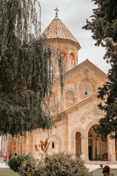 бодбе монастырская церковь - bishop georgia стоковые фото и изображения