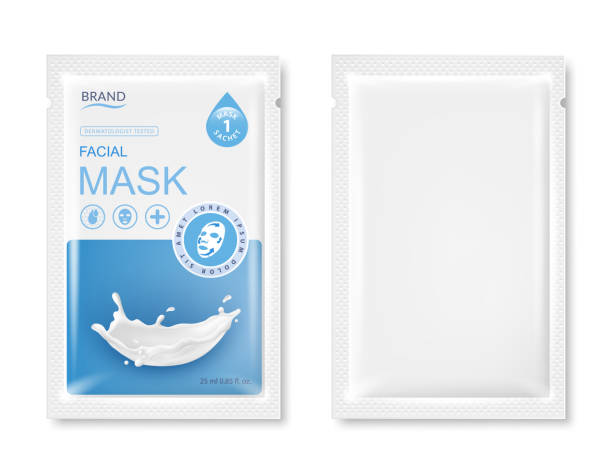 gesichts maske beutel-paket und abstrakte spritzer. vektor-realistische illustration isoliert auf blauem hintergrund. schönheit-produkt-verpackung-design-vorlagen. - human face washing cleaning body care stock-grafiken, -clipart, -cartoons und -symbole