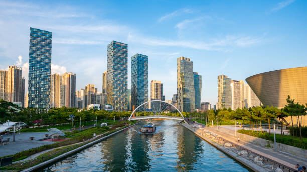 parque central de songdo. incheon, corea del sur - south corea fotografías e imágenes de stock