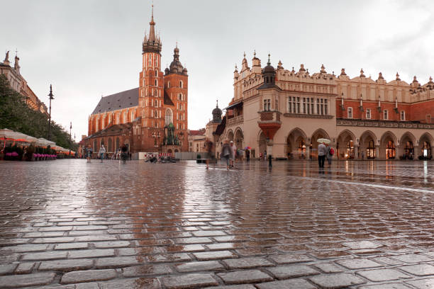 istock St. Mary's Basilica, Krakow 1073239208