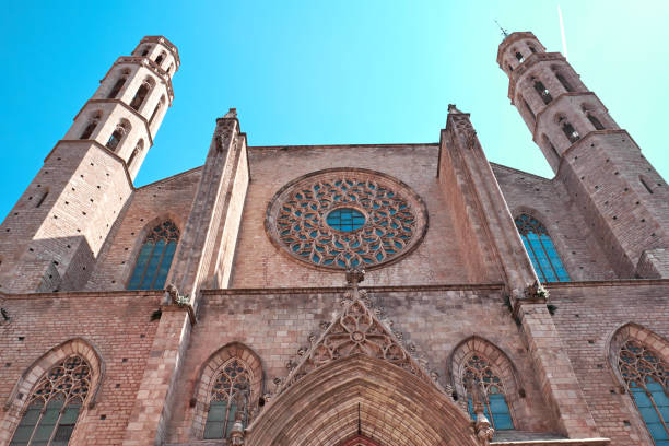 istock Santa Maria del Mar, Barcelona 1073239346