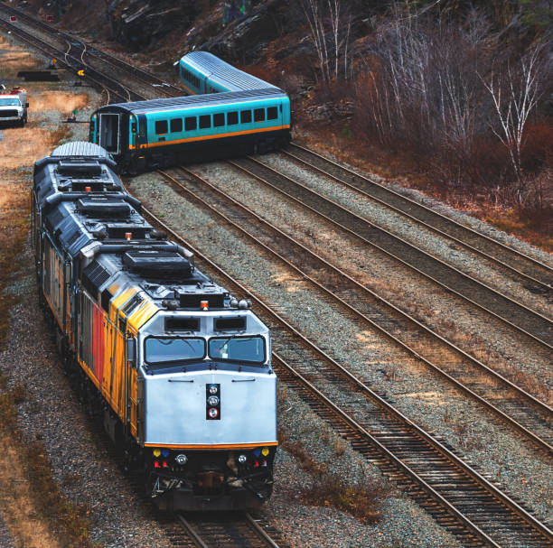 déraillement d’un train - halifax nova scotia vertical traffic photos et images de collection