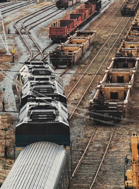 locomotive diesel - halifax nova scotia vertical traffic photos et images de collection