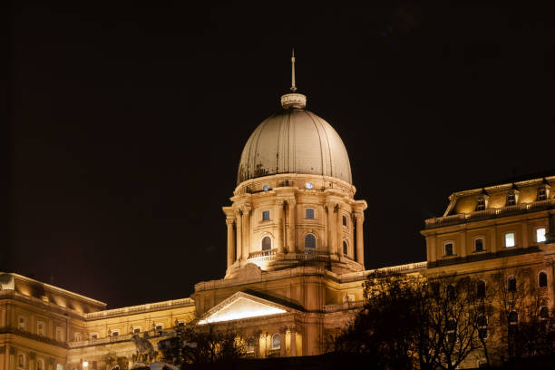 istock Famous castle on the castle hill in Budapest at night 1073377852