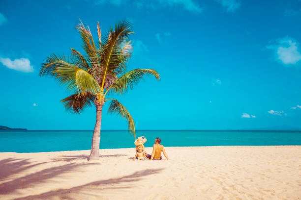 istock Couple on tropical beach 1073416254