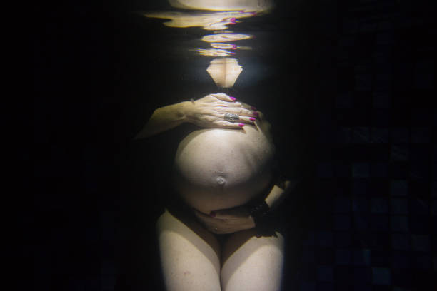 istock Pregnant Woman 1073426536