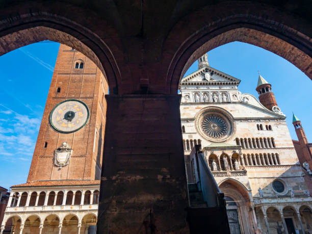 istock Cathedral of Cremona 1073590122