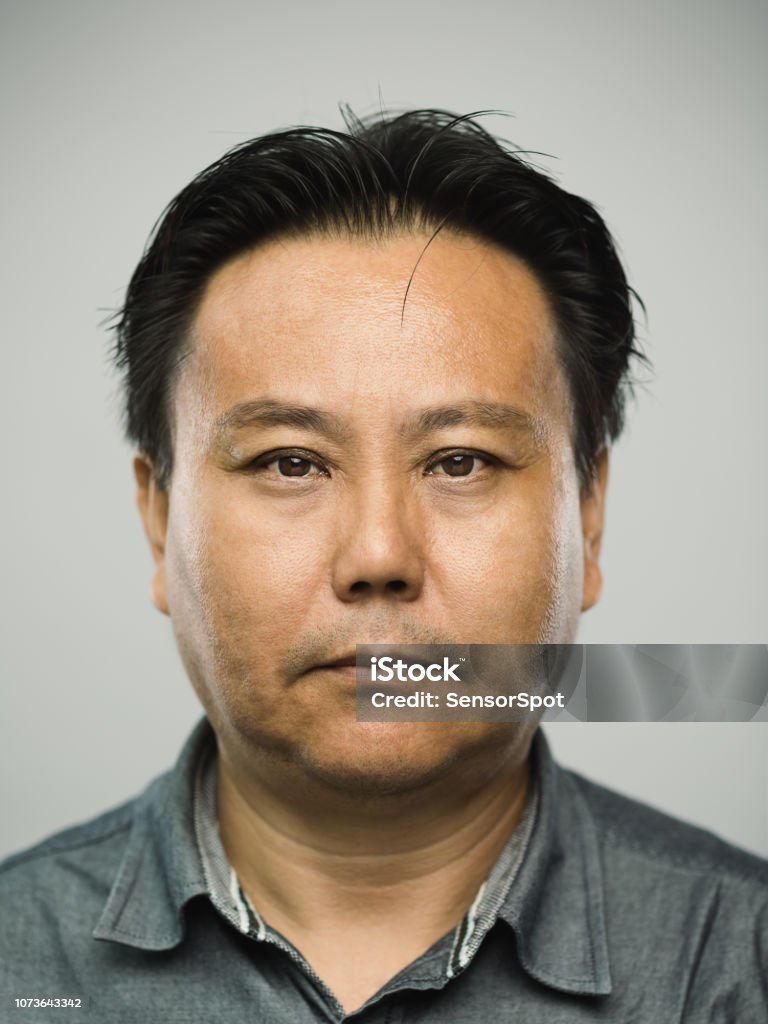 Real Chinese Mature Man With Blank Expression Stock Photo - Download Image  Now - Portrait, Chinese Ethnicity, Men - iStock