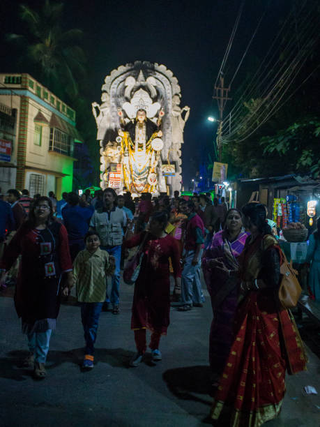 Lighting decoration with LED bulbs during Jagadhatri Puja celebrations. Chandannagar, West Bengal, India - November 18, 2018: Lighting decoration with LED bulbs during Jagadhatri Puja celebrations. kolkata night stock pictures, royalty-free photos & images