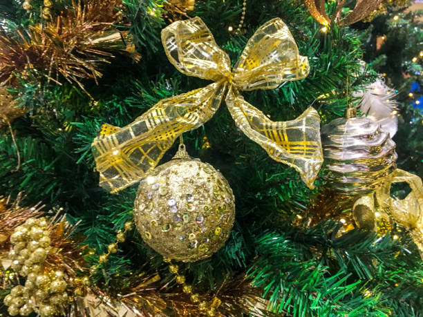 istock Gold glitter christmas decoration 1073674656