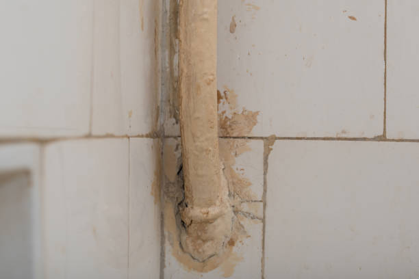 istock Photo of an old dirty pipe 1073687330