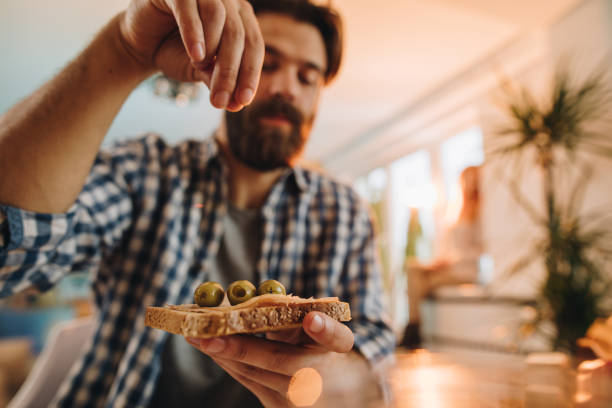 istock A bit of salt on my sandwich! 1073688426
