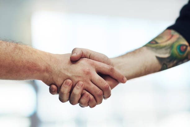 istock Partner up and make a profit 1073738256