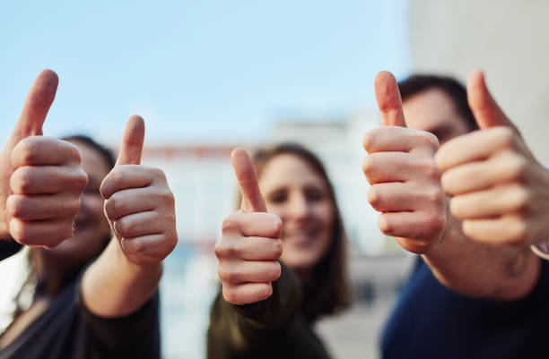 私たちはあなたを信じている! - motivation friendship incentive thumbs up ストックフォトと画像